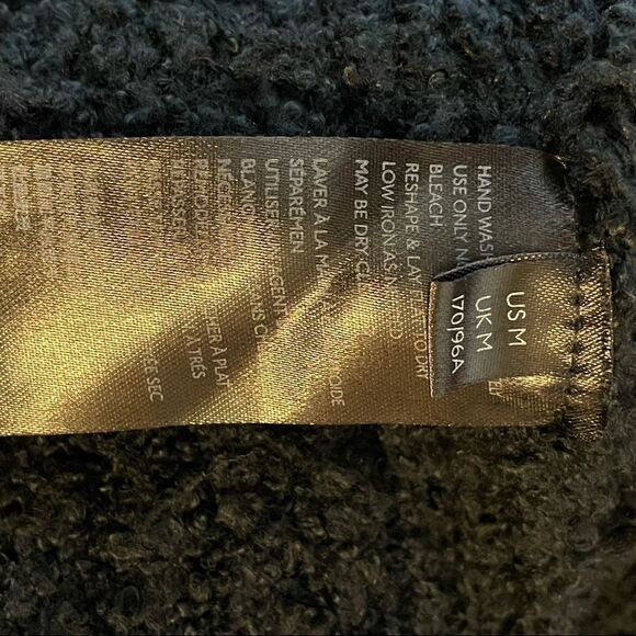 Free People Solid Black Over Sized V Neck Pullover Chunky Cotton Sweater size M - Picture 9 of 14